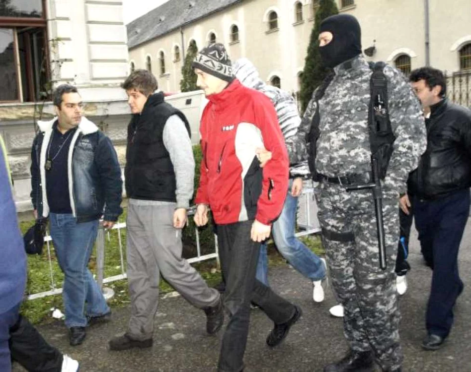 "Mafia cuprului" a fost adusă în faţa instanţei Tribunalului Hunedoara.