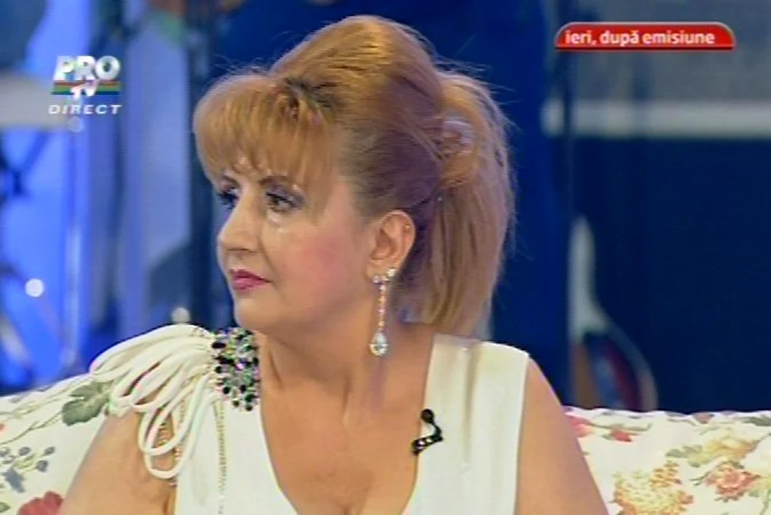 Ileana Ciuculete nu şi-a putut privi fiul în ochi. (captură Pro TV)