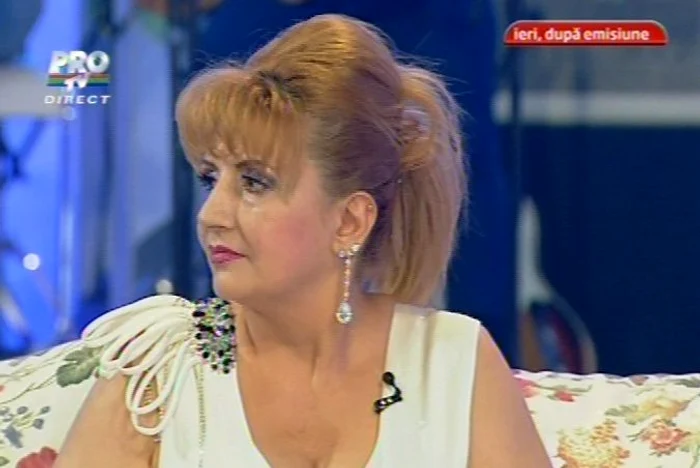 Ileana Ciuculete nu şi-a putut privi fiul în ochi. (captură Pro TV)