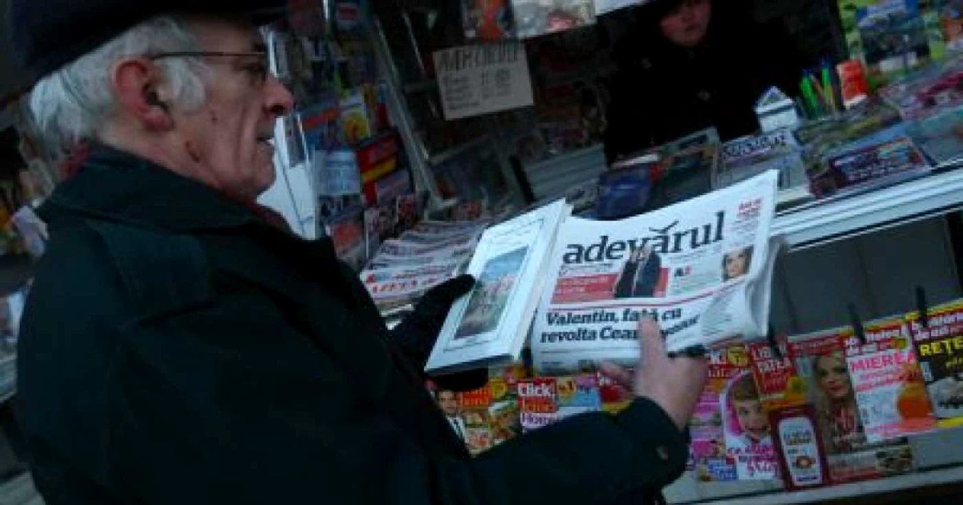 Licu Sabetay a cumpărat până acum toate cărţile apărute la Adevărul