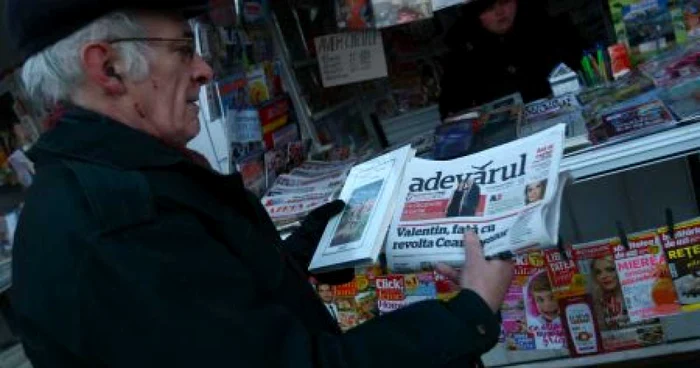 Licu Sabetay a cumpărat până acum toate cărţile apărute la Adevărul