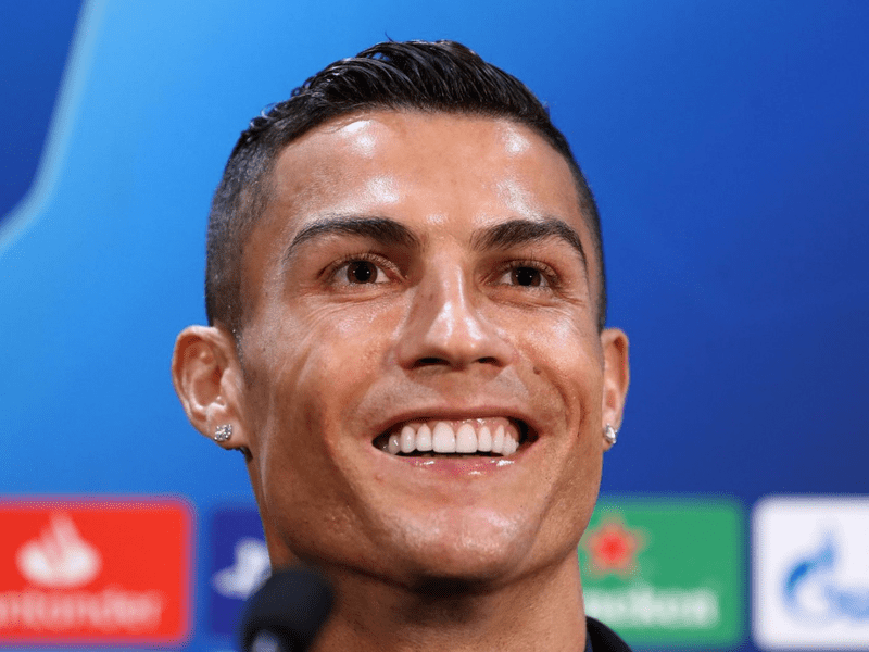 Cristiano Ronaldo, tratat ca un bibelou la Riad: Ce n-au voie să facă angajații hotelului unde stă