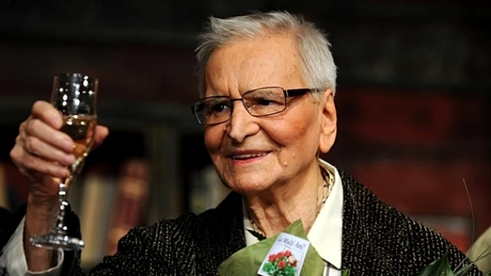 
    Radu Beligan a murit la 97 de ani  