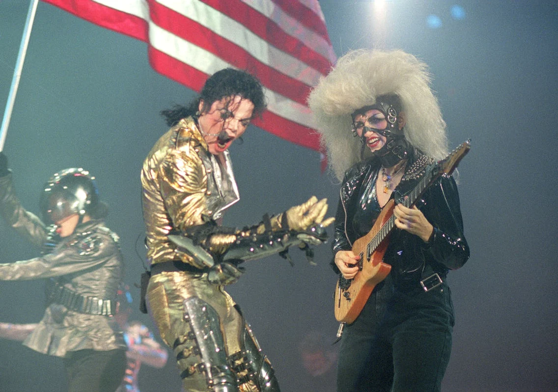Michael Jackson si Jennifer Batten FOTO Getty Images (2) jpg