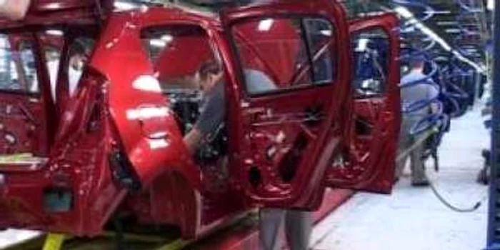 New car sales fell by 52.5 % in the first six months