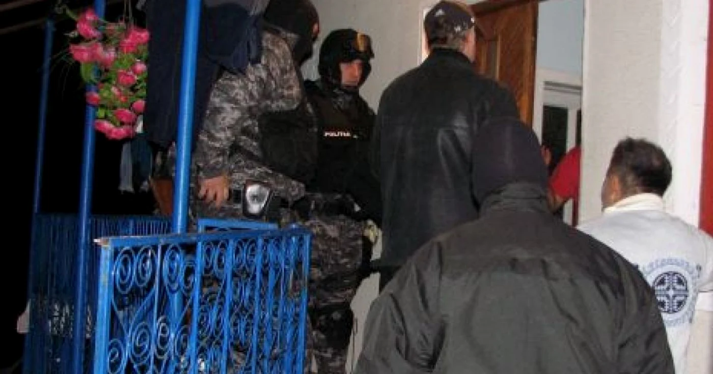 Poliţiştii au descins în locuinţele contrabandiştilor. D.G.