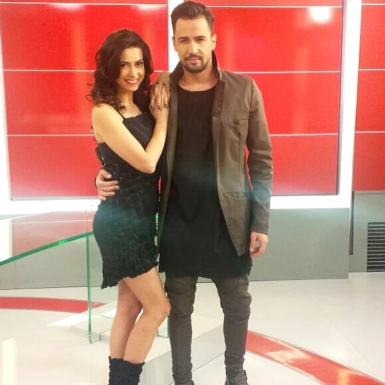 Alexandru Constantin şi Diana Bart vă aşteaptă, de luni până joi, de la ora 23:30, pe Prima TV, la emisiunea Click!Foto: arhivă personală