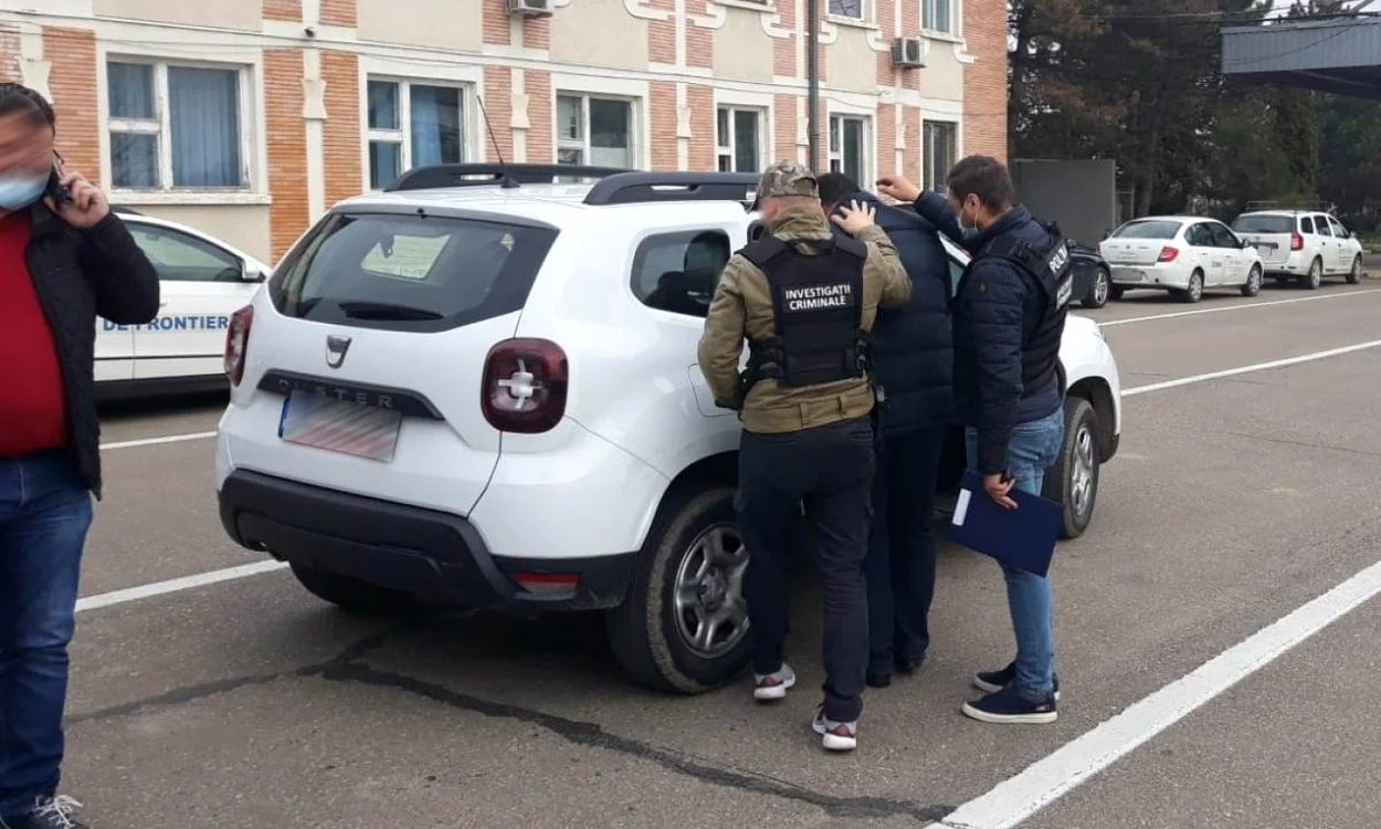 Reţinerea în Vama Albiţa a unui infractor dat în urmărire internaţională FOTO Poliţia de Frontieră