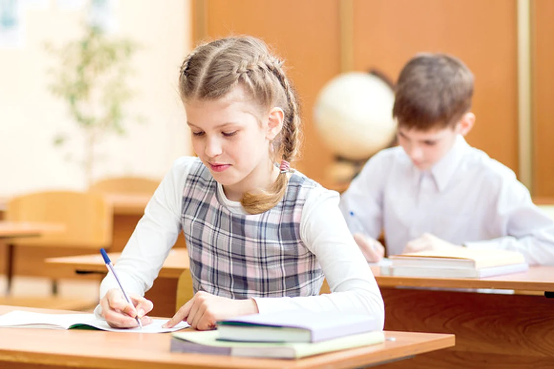 
    Imediat după vacanța de primăvară, 20 aprilie – 5 mai, circa 450.000 de elevi din clasele mici vor susține Evaluarea națională 2019FOTO: Click!  
