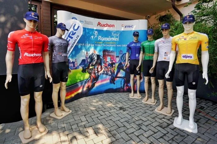 Cele șase tricouri speciale ale Turului României își așteaptă câștigătorii