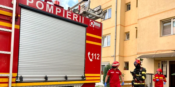 Bloc evacuat în Sibiu din cauza unei tigăi Foto ISU Sibiu jpeg