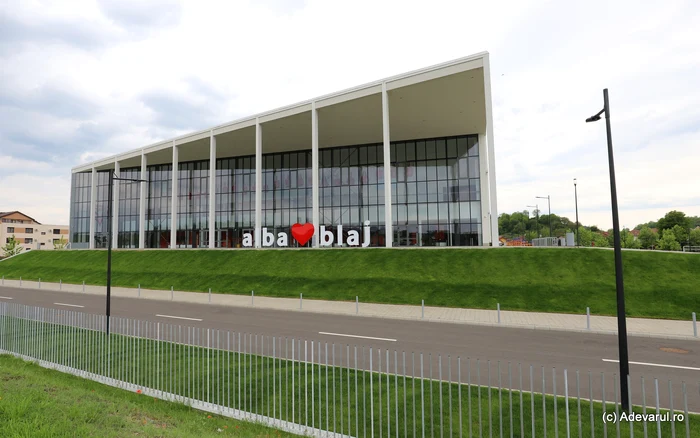Sala polivalentă, cu 2.000 de locuri. Foto: Daniel Guță. ADEVĂRUL