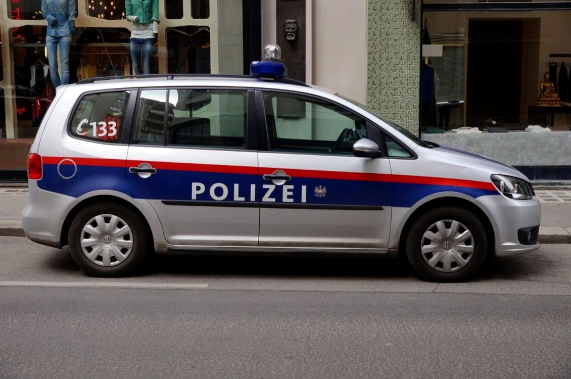 Mașină a poliției din Austria