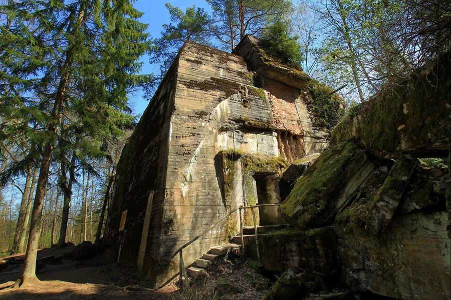  Misterul labirintului secret al lui Hitler din Polonia unde au murit 5000 de muncitori și nimeni nu știe de ce a fost construit