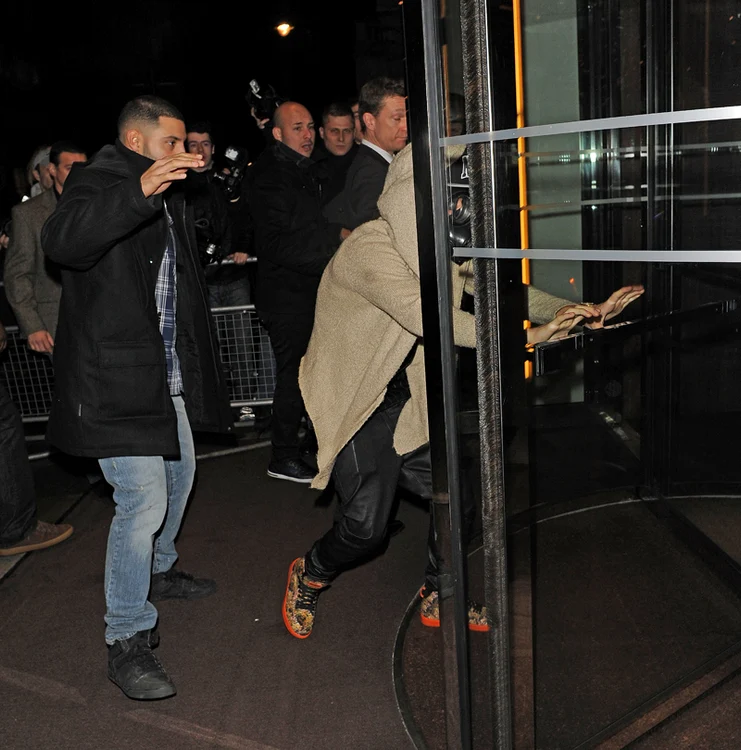 justin bieber masca de gaze