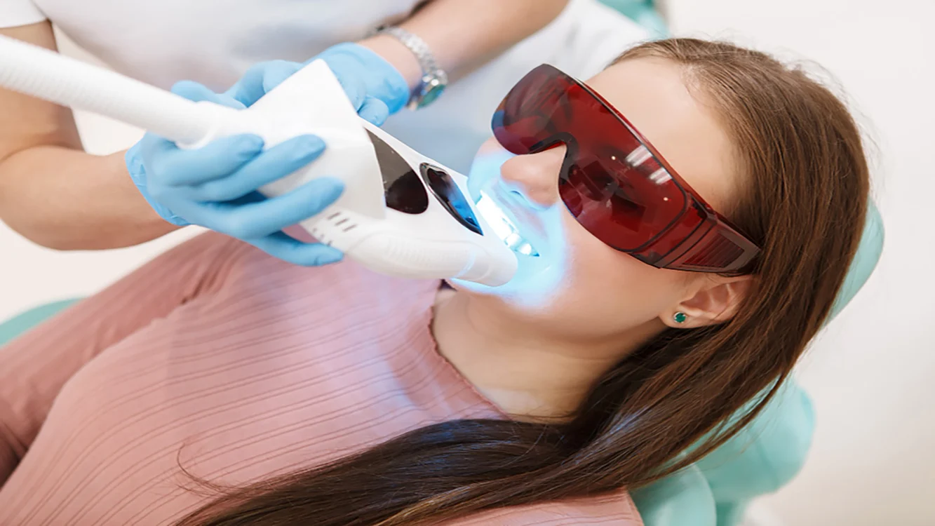 albire dentara cu laser procedura sigura i eficienta pentru un zambet stralucitor jpg