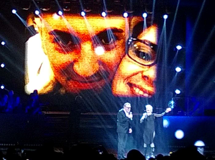 Loredana a cÂntat în duet cu Gabriel Cotabiţă, în memoria victimelor din Colectiv 