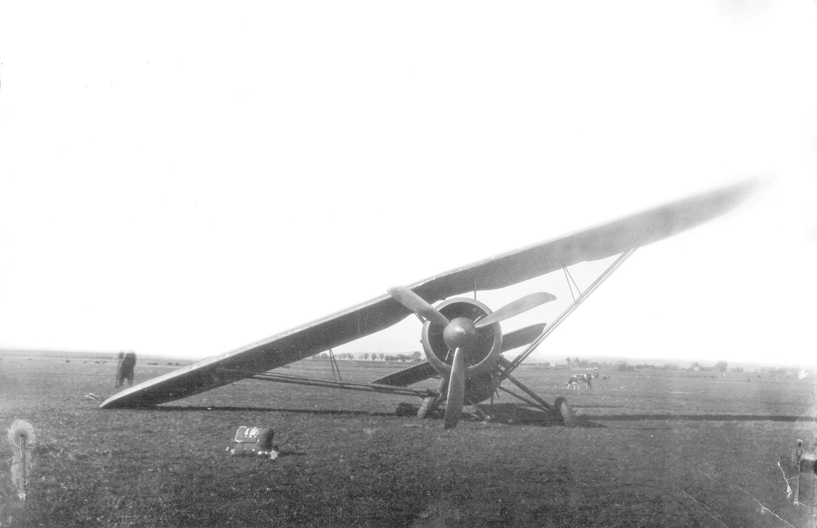 10  AVIONU 1 jpg jpeg