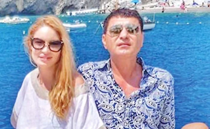 
    Borcea şi Pelinel au plecat în vacanţă alături de Nicuşor Stan şi prietena luiFoto: arhivă personală  