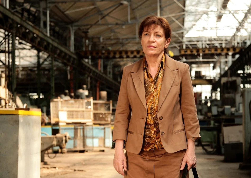 Luminiţa Gheorghiu, într-o scenă din filmul "Sunt o babă comunistă" FOTO: cinemagia.ro