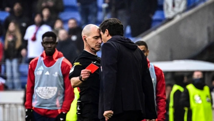 Paulo Fonseca s-a „împuns” cu arbitrul, iar la final și-a cerut scuze