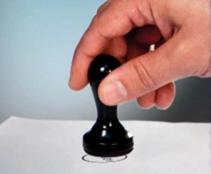 
    Pe listele speciale au votat și persoane decedate  