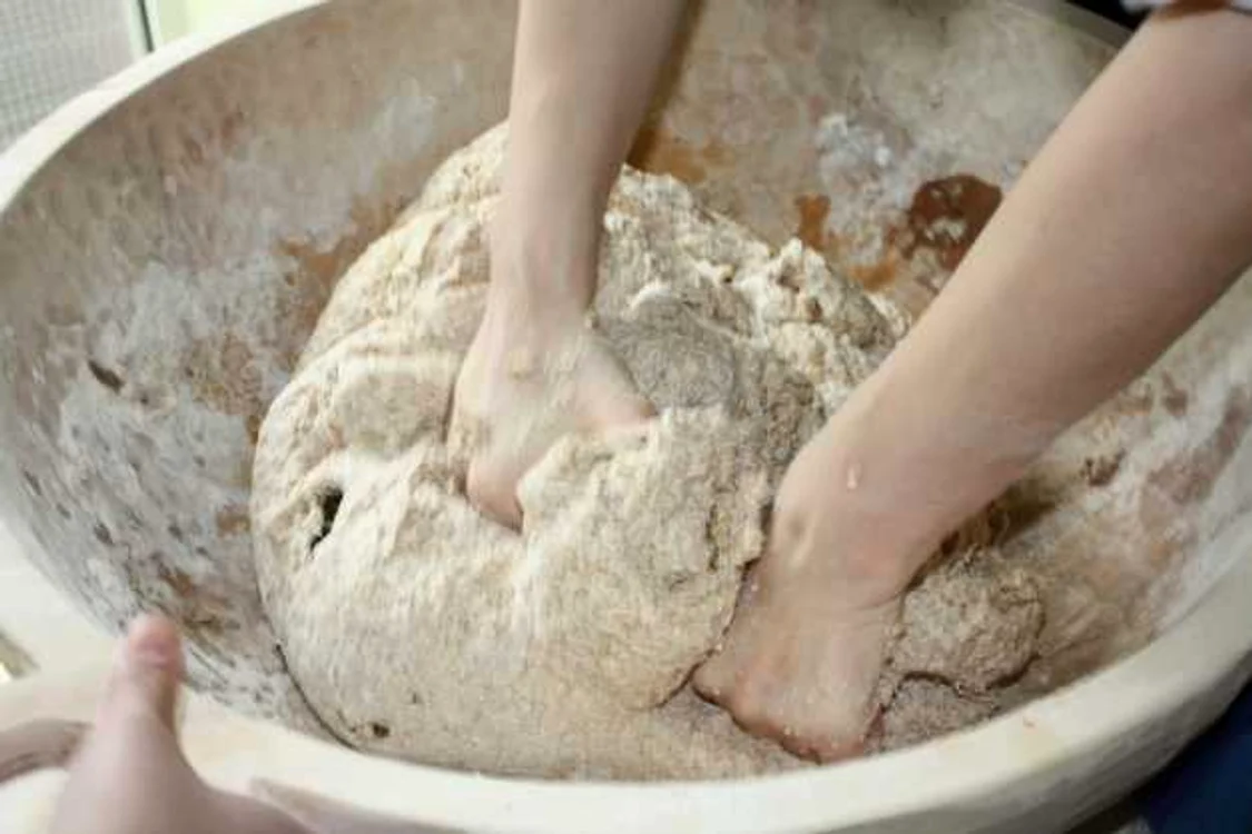 Pâinea pustnicească are o reţetă foarte simplă FOTO Ortodoxia.ro