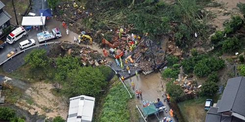 Patru oameni au dispărut în urma unei alunecări de teren în Japonia FOTO @voshans / X