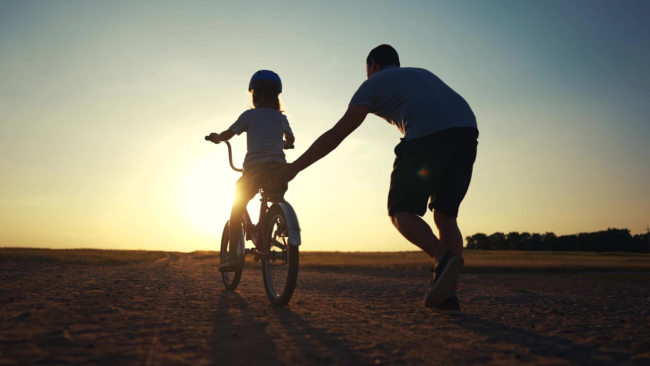 Mersul pe bicicletă e o activitate care implică structuri profunde ale creierului FOTO Shutterstock 