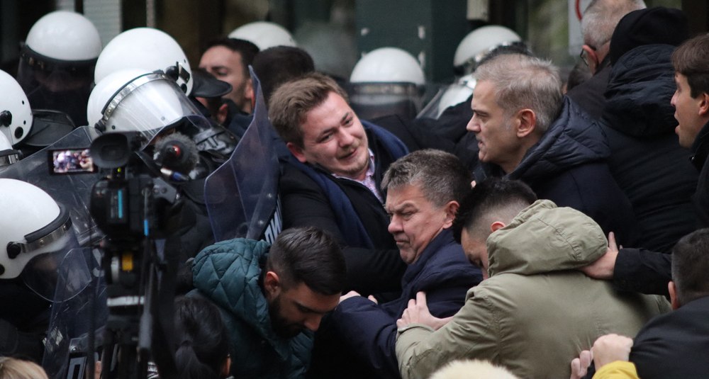 Novak Djokovici, alături de studenții sârbi la protestele masive împotriva guvernului, după accidentul teribil din Novi Sad