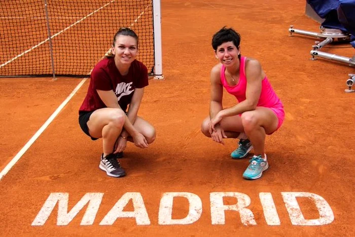 Simona Halep si Carla Suarez Navarro s-au antrenat de multe ori împreună la turneeFOTO: Doartenis.ro