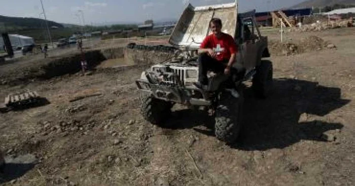 Cluj: Polus Center, teren de luptă pentru Monster Truck-uri şi motoare (GALERIE FOTO)