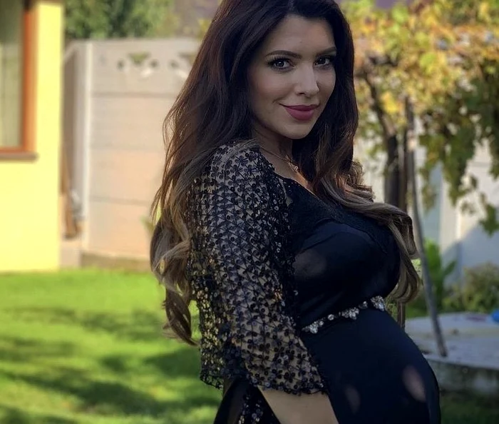 Celia este însărcinată în luna a cinceafoto: arhivă personală