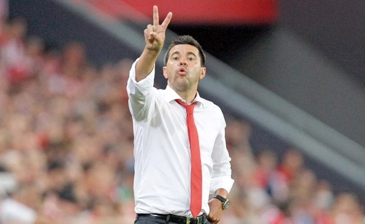 
    Cosmin Contra  