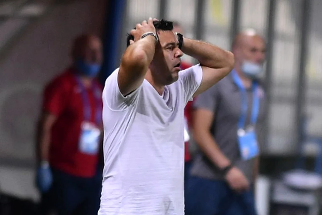 
    Cosmin Contra e îngrijorat de situația de la DinamoFOTO: Sportpictures.eu  