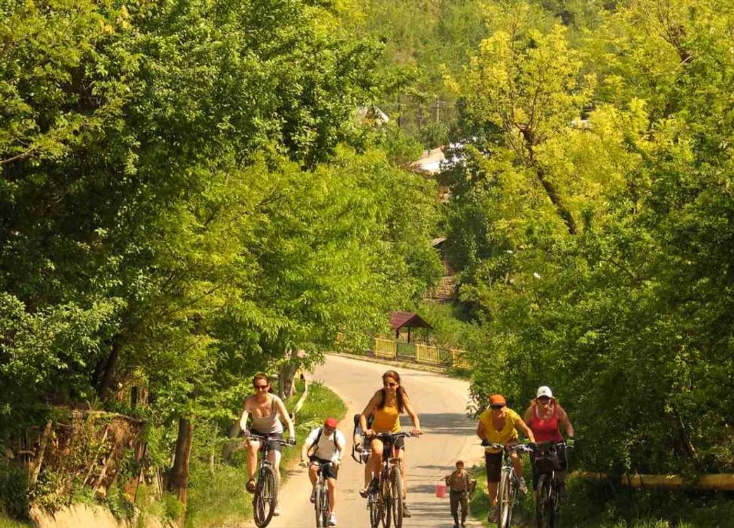 bicicleta dealu mare foto cyclingromania.ro