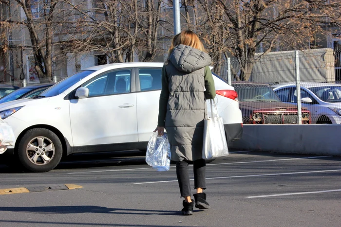 A intrat la supermarket de unde şi-a luat apă
