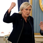 Putin Le Pen AI Grok jpg