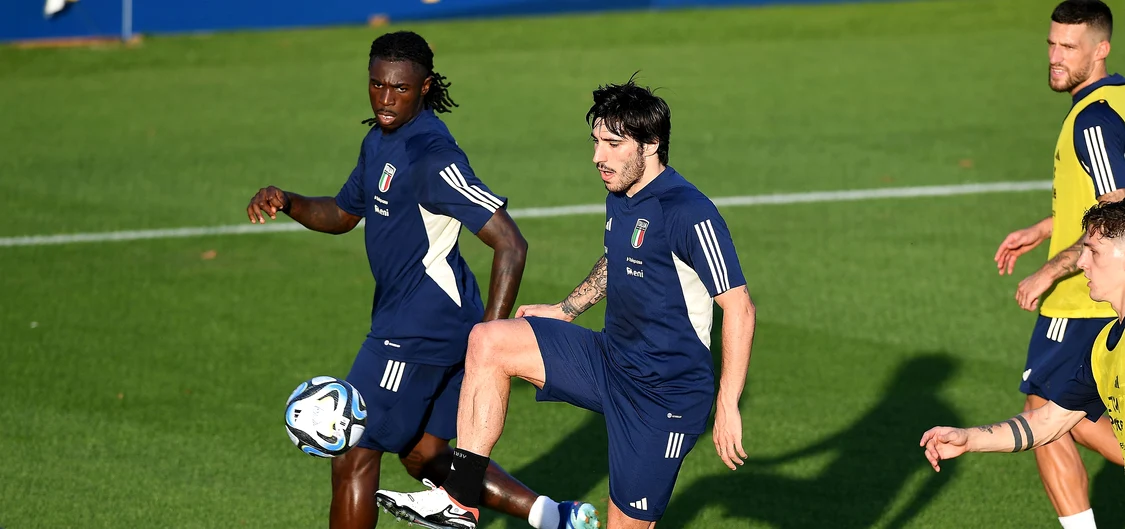 Sandro Tonali are probleme cu procuratura italiană. Foto Profimedia