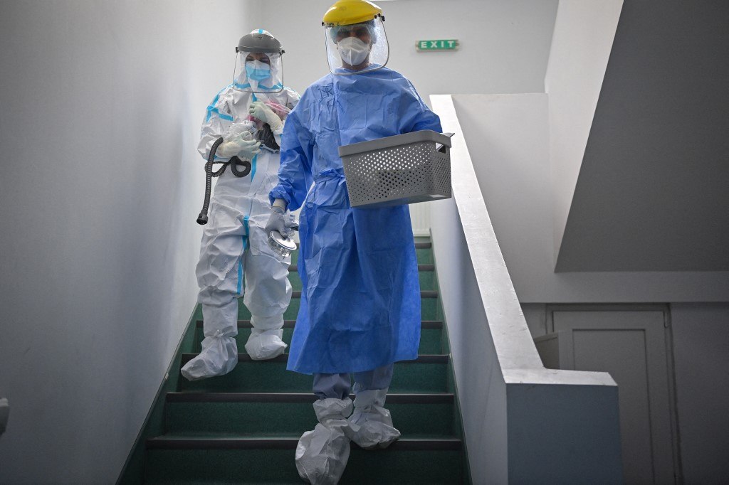 Crește numărul deceselor și pacienților cu COVID-19 din secțiile de ATI