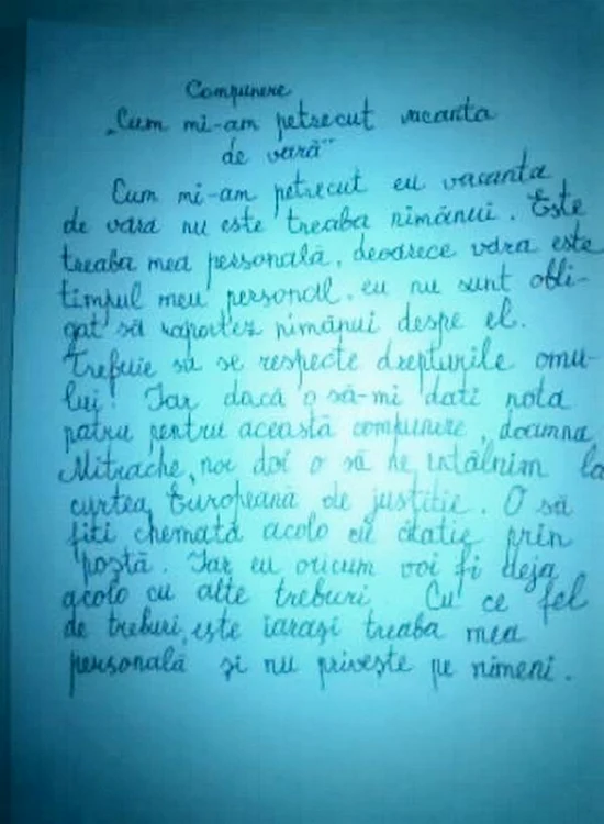Uite ce compunere a scris la ora de Română!