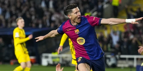 Robert Lewandowski (EPA) jpg