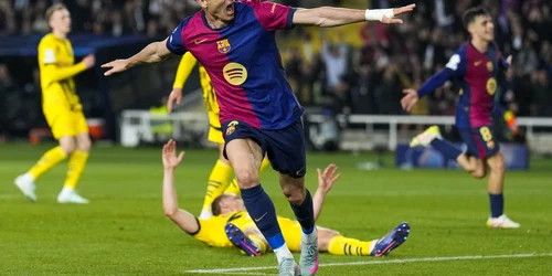 Robert Lewandowski (EPA) jpg