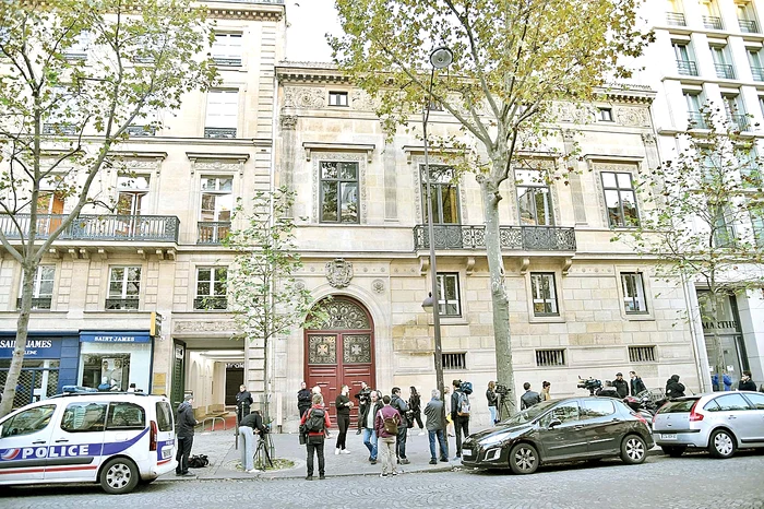 Poliţia a împânzit cartierul parizian unde a avut loc spargerea