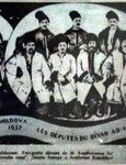 Casa lui Moș Ion Roată (© cristoiublog.ro)