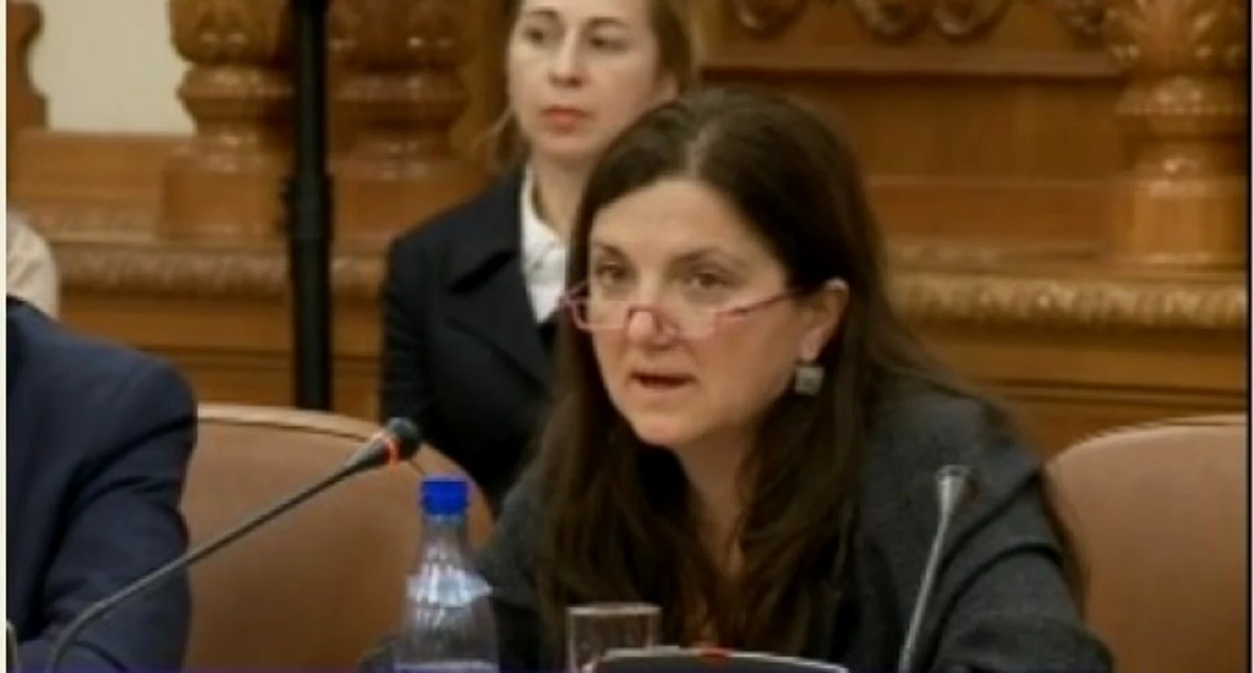 
    Ministrul Justiției, Raluca Prună a declanșat bătălia pentru fotoliul de procuror general al României  