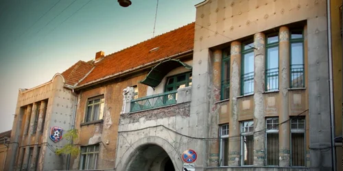 Casa Darvas