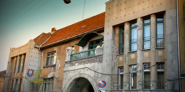 Casa Darvas