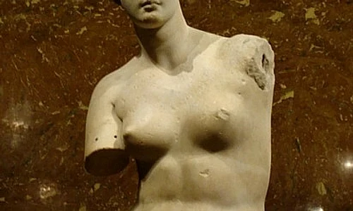 venus di milo in the louvre paris jpeg