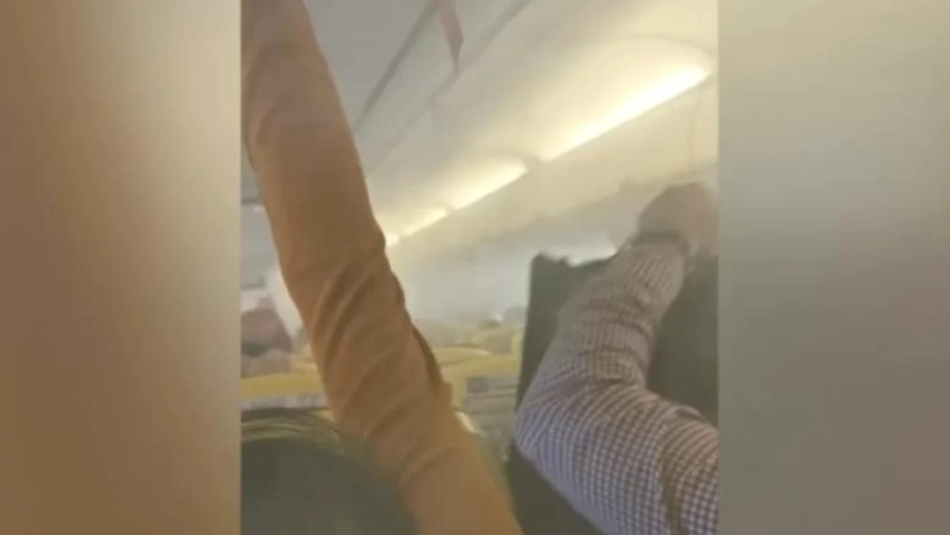 În aeronava Ryanair se aflau 169 de pasageri
